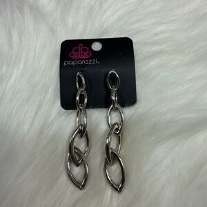 🩷5/$10 Paparazzi Silver Chain Link Earrings